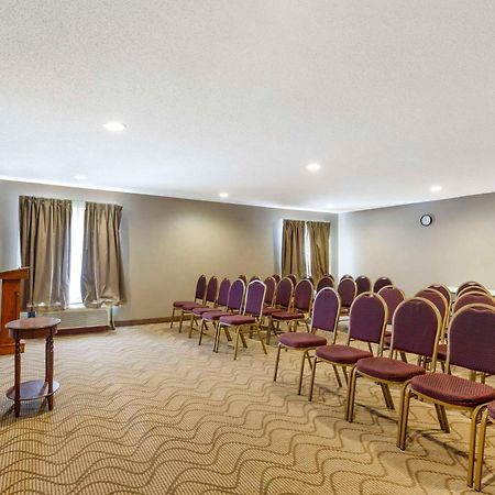 Quality Inn Raleigh Downtown Exterior photo